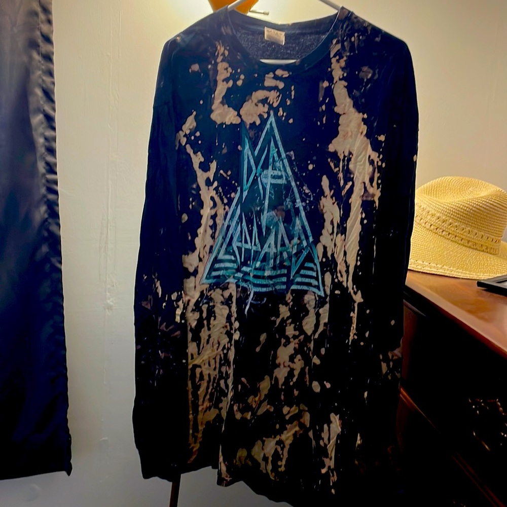 Def Leppard Custom Bleach Splatter Graphic Tee